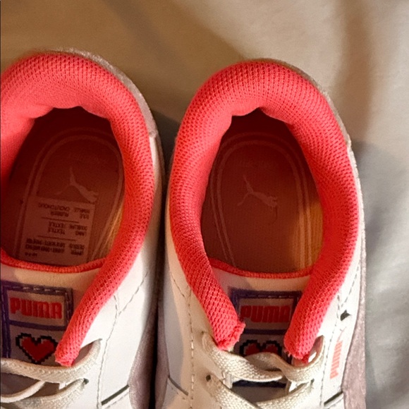 Puma Kids Sneakers in White and Pink - Picture 3 of 7